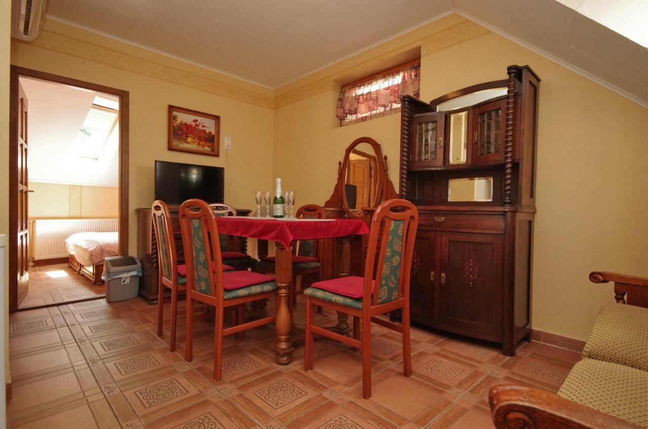 Burg Apartman Gyula Eksteriør billede
