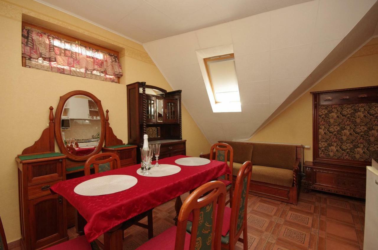 Burg Apartman Gyula Eksteriør billede